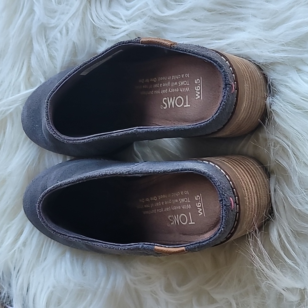 TOMS Leila Forged Iron grey Suede Mules in Size 6.5 - Picture 4 of 9